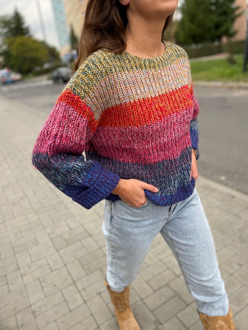 Sweter w geometryczny wzór