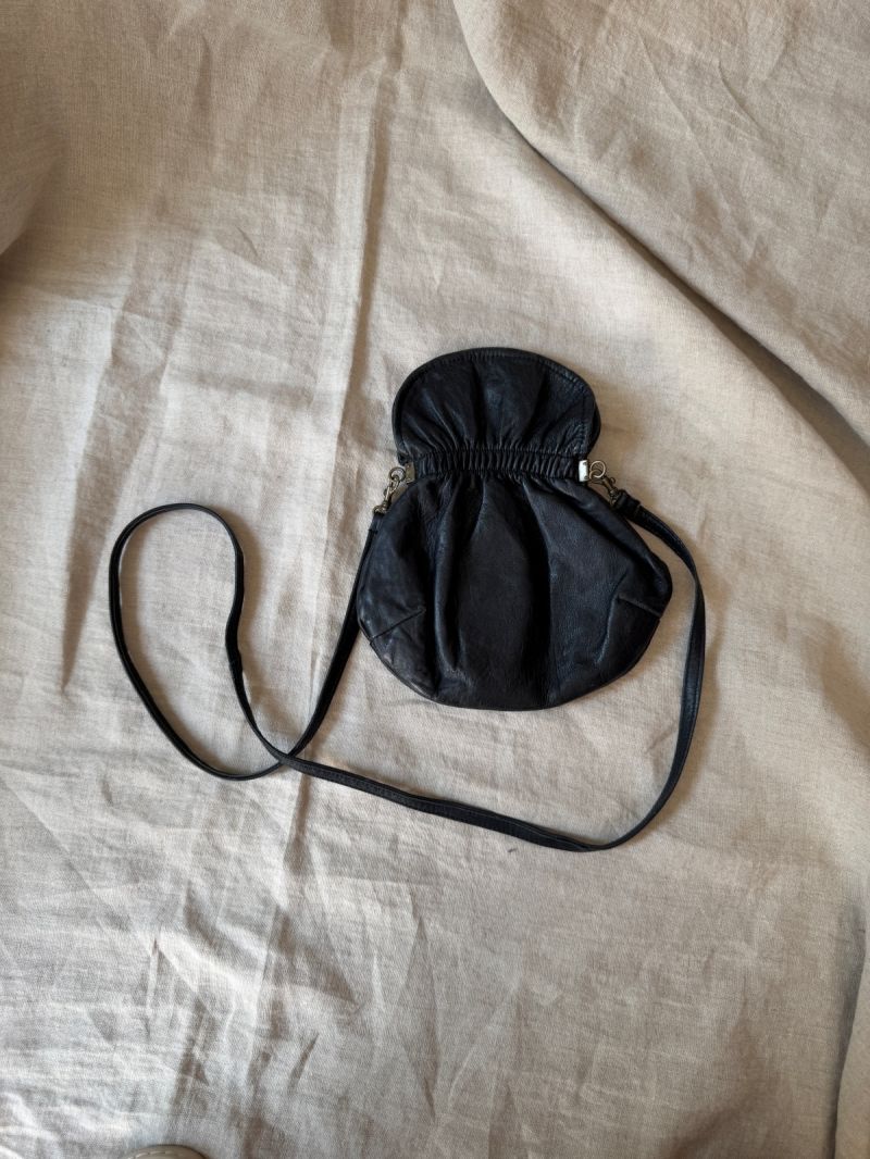 Śliczna skórzana torebeczka