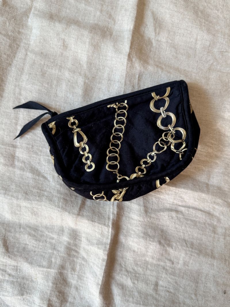 Materiałowa kosmetyczka ze wzorem