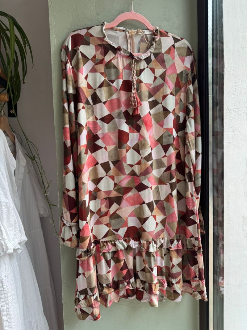 Sukienka w geometryczne wzorki ALLDAY