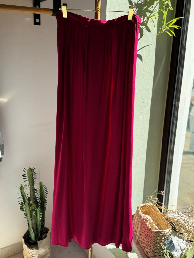 Różowa spódnica zapinana na zamek NewLook