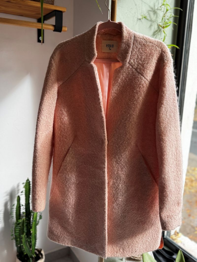 Różowy płaszczyk ENVII