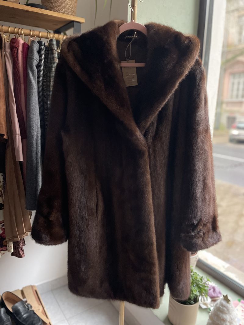 Futro vintage z kapturem Saga Mink